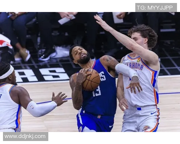 快船主场大胜灭活，乔治35分庆祝